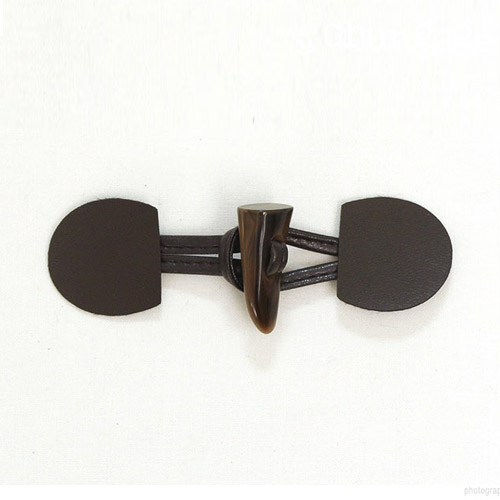 呢子大衣 Toggle Tteokbokki Button Horn Button Mini Leather 巧克力棕色 64363