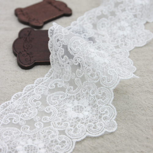 Lace Fabric Embroidery 網 Lace Cloth 017 繁華裙 白象牙