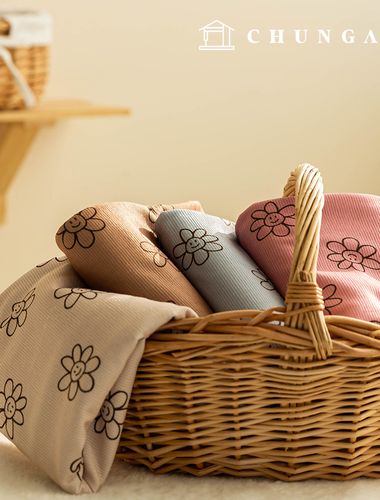 燈籠燈芯絨布料，抗衝擊力強，16W細燈芯絨，花卉圖案，寬幅，冬季布料，「快樂時光」系列，4種款式