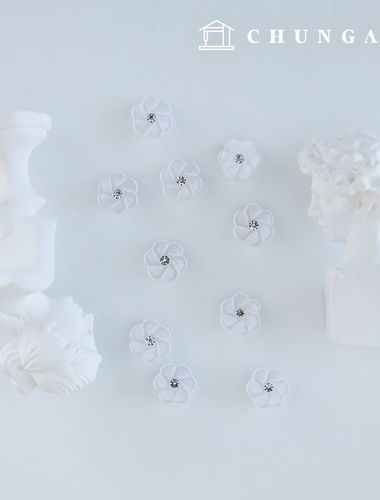 極光花花垂直紐扣衣服製作