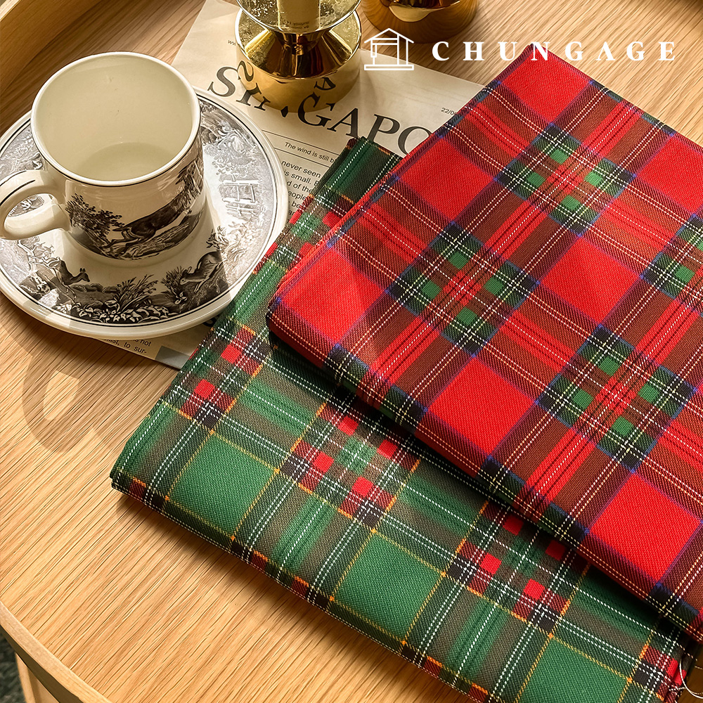 棉牛津聖誕寬幅冬青圖案布料,共2種款式