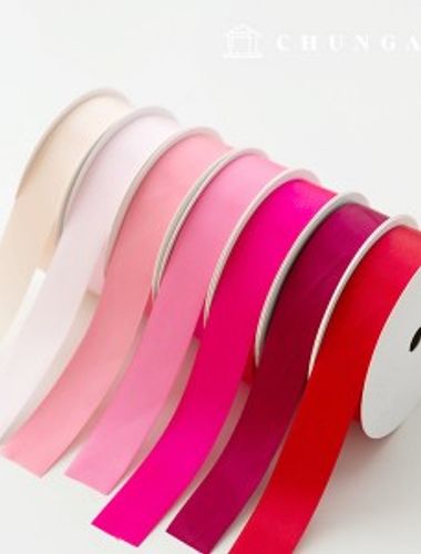 7 種不同款式的 25 毫米絲帶各 1 包