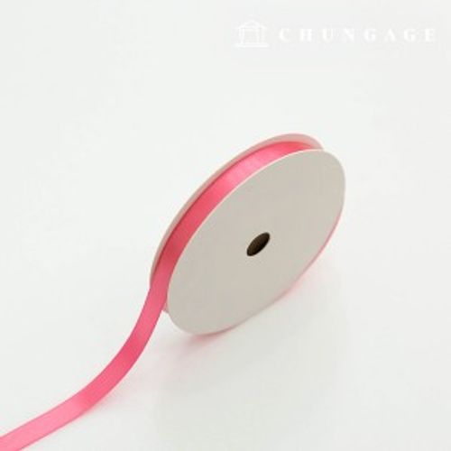 20卷10毫米寬的絲絨膠帶，用於製作工藝品。
