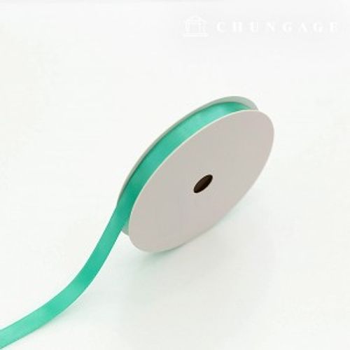 20卷10毫米寬的絲絨膠帶，用於製作工藝品。