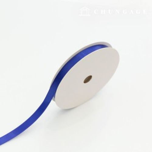 20卷10毫米寬的絲絨膠帶，用於製作工藝品。
