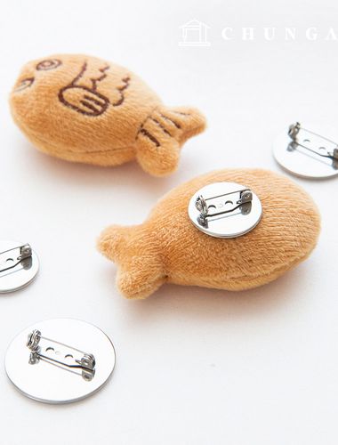 5枚圓形胸針（3種）