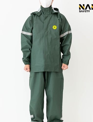 彩票雨衣 MC 1100 雨衣 釣魚雨衣 安全速騎皮夾克 送貨