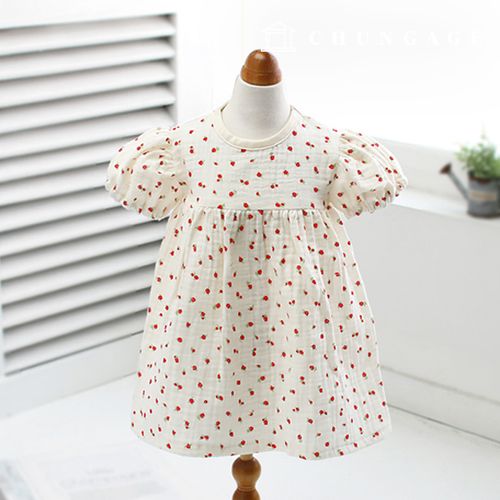 寬幅花卉圖案雙層紗布，草莓花