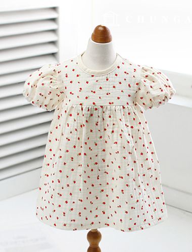 寬幅花卉圖案雙層紗布，草莓花