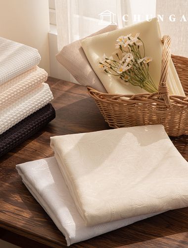 聚酯多臂提花華夫格紋寬幅布料，8 種款式，帶有復古光澤