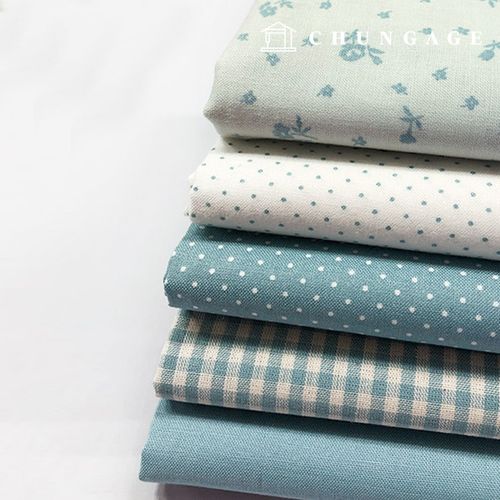 布料包 花朵圖案碎布 圓格紋布料 絲綢玩具 製作狗狗衣服 Petit系列 藍色 55x45公分 6334
